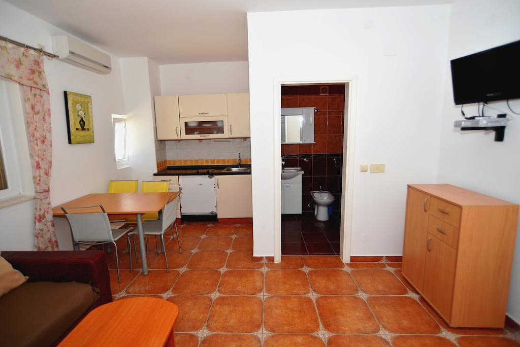 Apartment Sm Херцег-Нови Номер фото